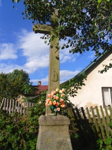 kříž na rozcestí ke Kotoučovu bela-kriz-na-rozcesti-ke-kotoucovu-c.3.jpg